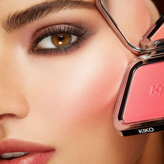 KIKO Milano Unlimited Blush róż w pudrze o wysokiej trwałości umożliwiający stopniowanie efektu 01 Coral Rose 6g