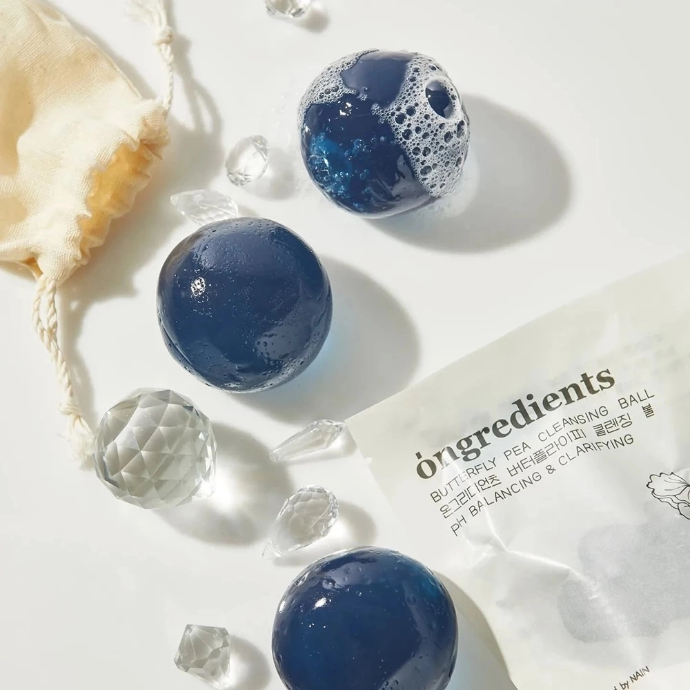 Ongredients Butterfly Pea Cleansing Ball - Oczyszczający Żel do Mycia Twarzy i ciała KULA 110g