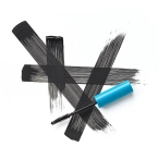 essence All Eyes On Me Wodoodporny tusz do rzęs Czarny 8ml