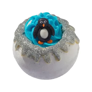 BOMB Cosmetics Musująca kula do kąpieli Pick up a Penguin